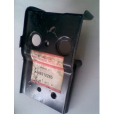 MB312265 GALANT ÖN SOL TAMPON BRAKET